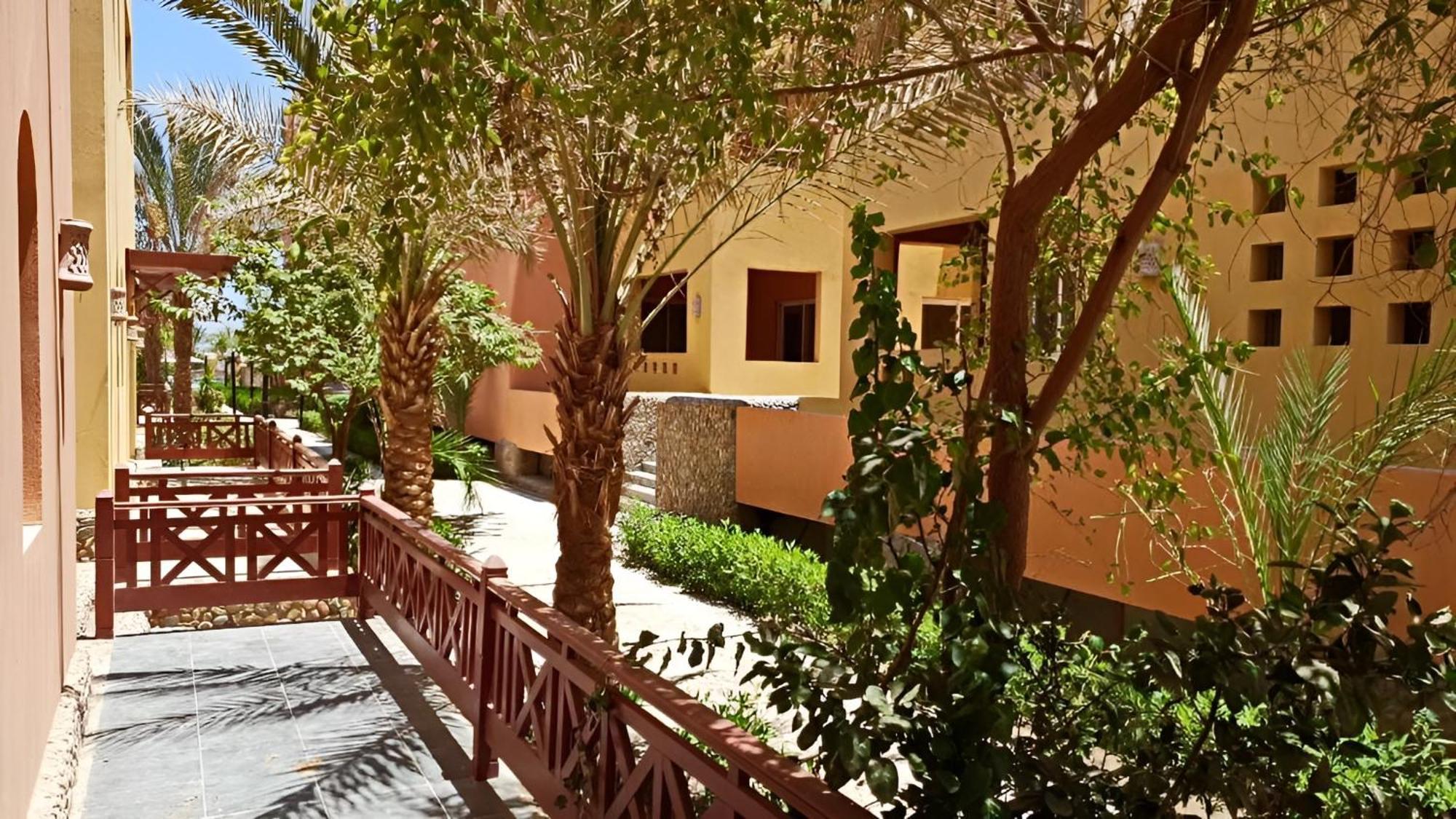 Al Dora Residence Hotel Хургада Екстериор снимка